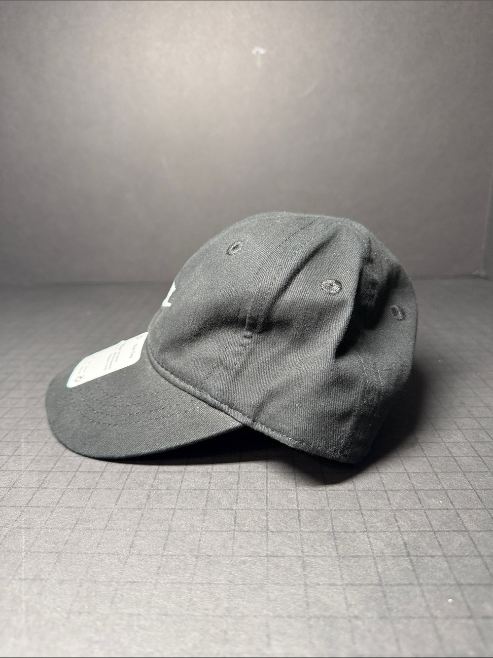 Nike Black Toddler Club Cap with White Swoosh - Picture 3 of 6